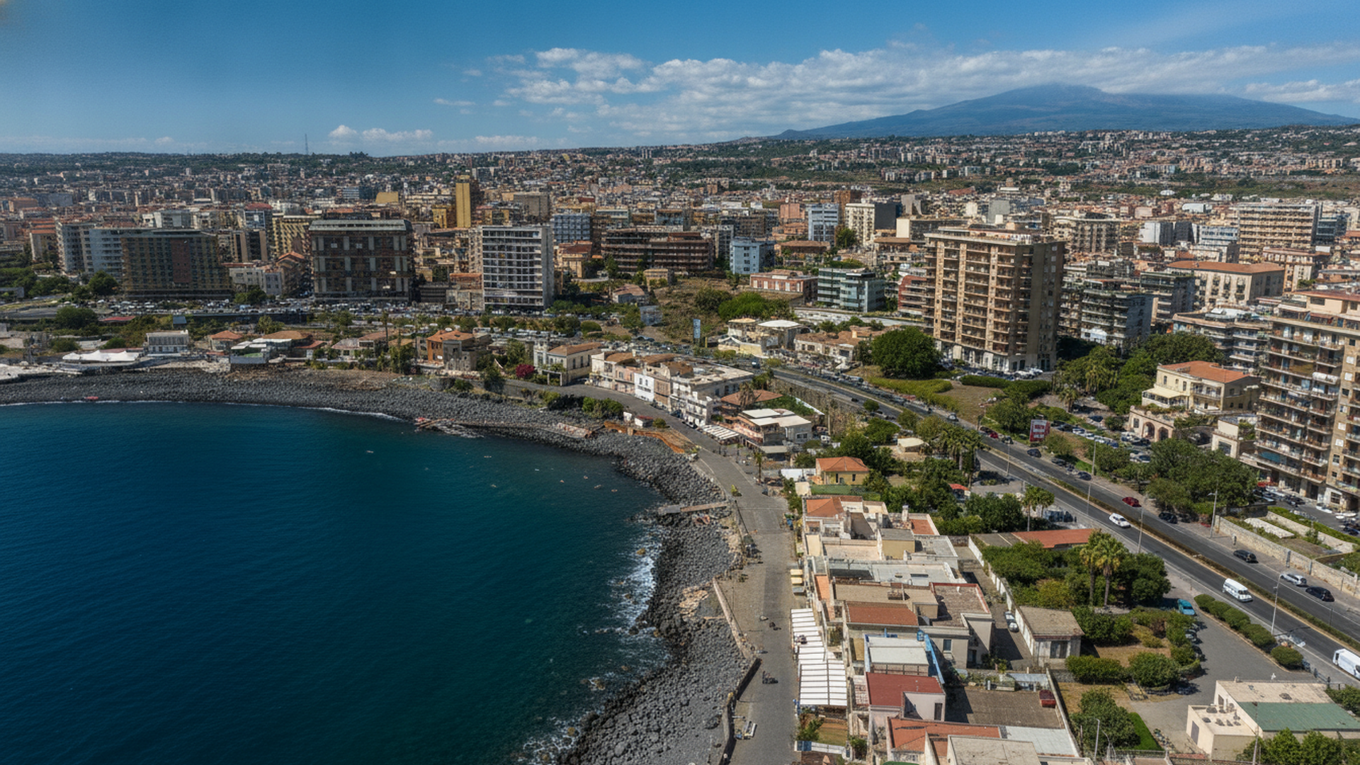Spiaggia di San Giovanni Li Cuti — Catania (Sicilia)